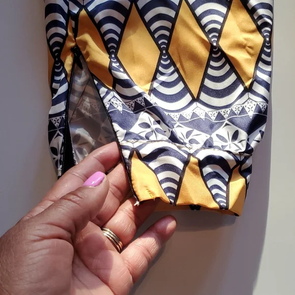 Women's Pants - Picture 10 of 12